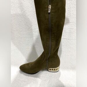 Bamboo Over the Knee Suede with Golden Heel Stylish boots for Fall Speing size 8